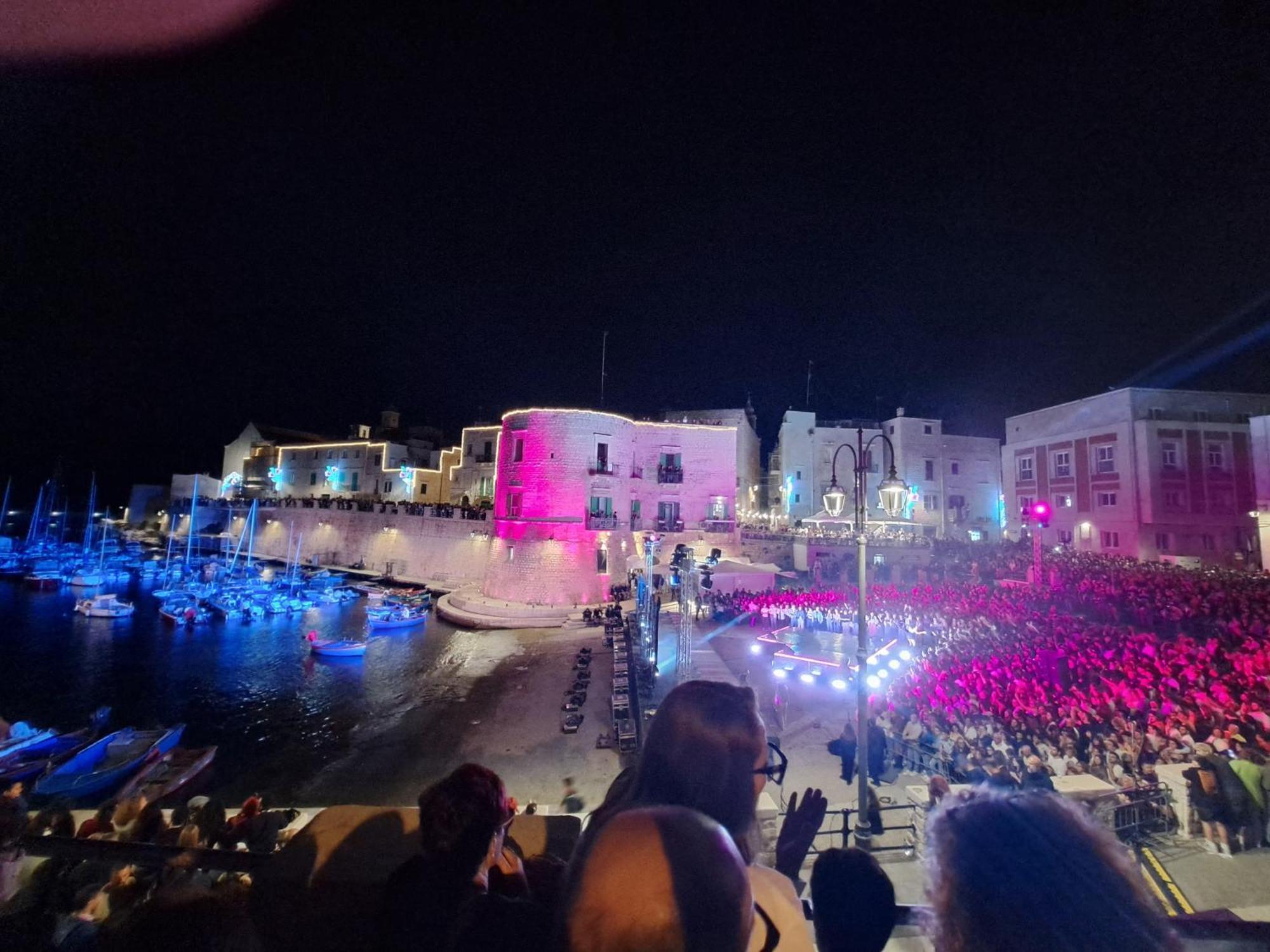 Centro Storico Suites Giovinazzo Eksteriør billede