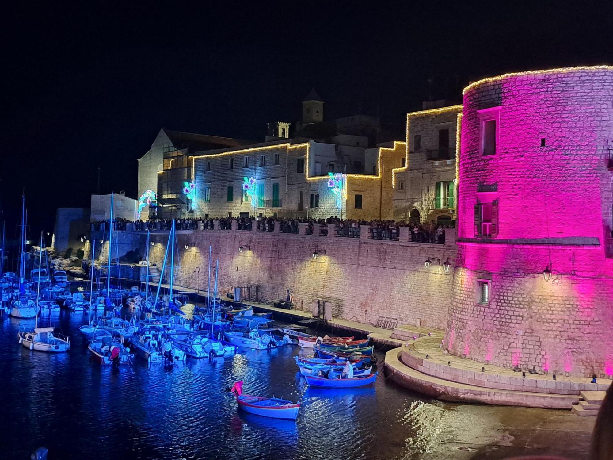 Centro Storico Suites Giovinazzo Eksteriør billede